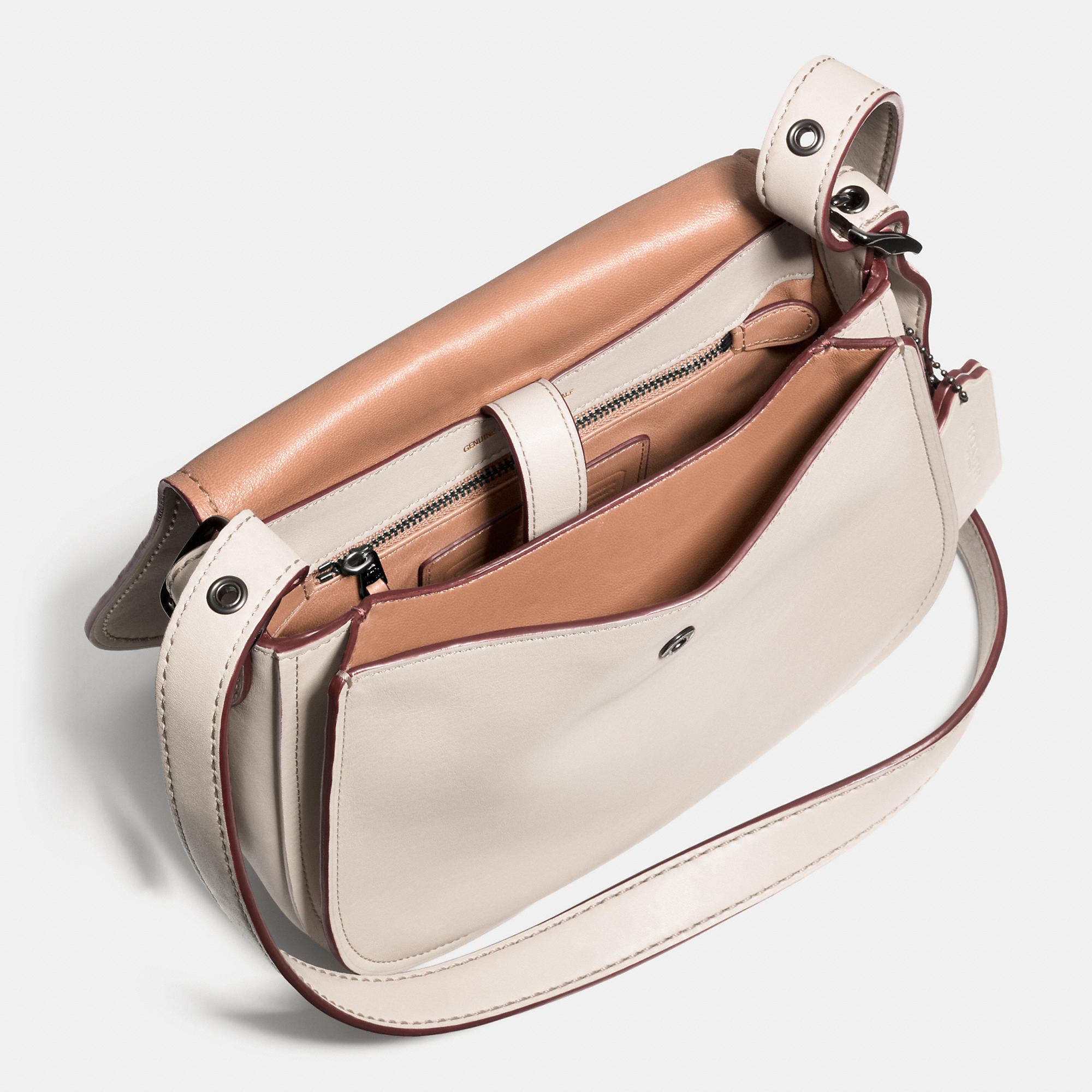 Vintage Coach Saddle Bag 23 In Glovetanned Leather Vintage Coach Saddle Bag 23 In Glovetanned Leather